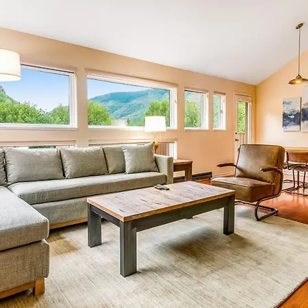 Mountain Butte Apartment